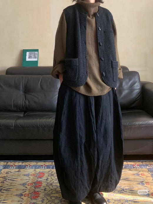 toughsen煤炭灰牛角针织马甲开衫背心8102101 商品图3