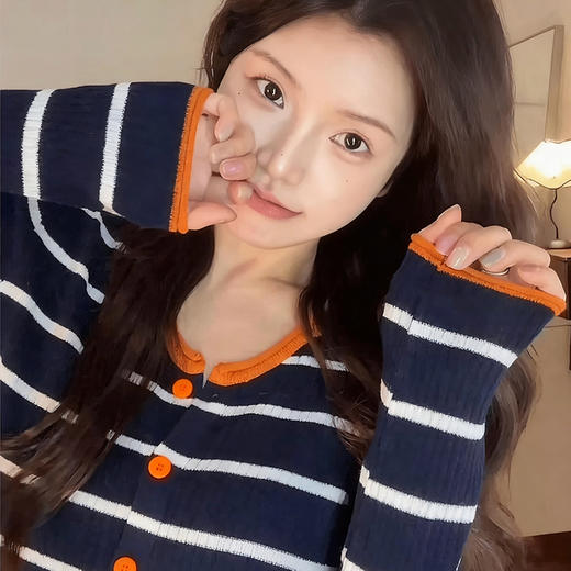 韩系撞色条纹针织开衫 | 韩国跟单大爆款🔥撞色时髦摆脱路人感，含羊毛！【3-5天发货】 商品图0