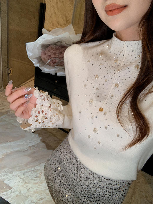 张心子【温暖冬日】半高领重工钉珠毛衣上衣 U2511024 商品图4