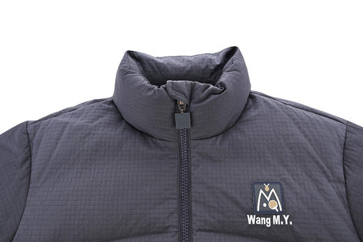 【2025新品】李宁乒乓球系列王曼昱同款羽绒服AYMV813-1 商品图2