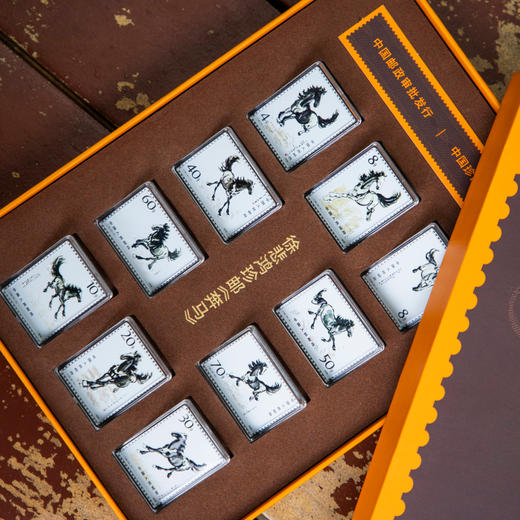 珍藏款！中国邮政 中国珍邮·徐悲鸿《奔马》纪念大全套 10幅经典图稿纪念邮票 商品图8