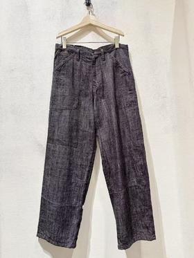 中性款拼接长裤