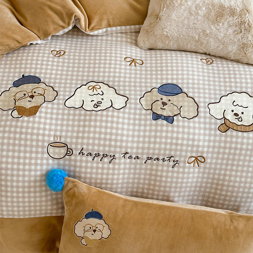 多喜爱 暖暖绒保暖四件套小狗的午后派对/雪人与梦精灵hl【6.8度升温】【立体刺绣】【高克重暖绒】萌趣毛球 一触即暖 商品图13