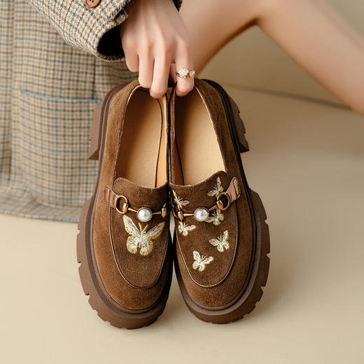 【预售5天】刺绣真皮乐福鞋女法式春秋新款粗跟厚底单鞋增高一脚蹬松糕鞋MLD&A061 商品图3