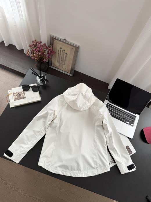 点此购买 可隆秋冬季女士户外运动软壳三合一冲锋衣 bk 333545 商品图13