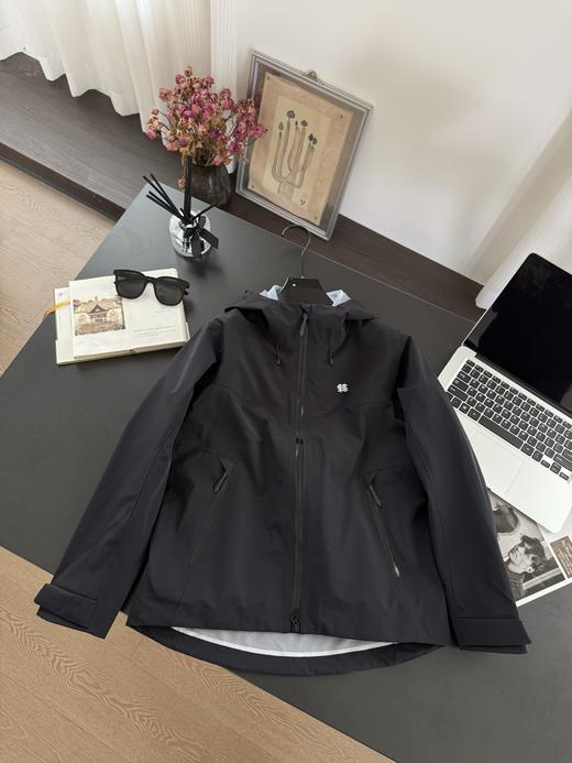 点此购买 可隆秋冬季女士户外运动软壳三合一冲锋衣 bk 333545 商品图11