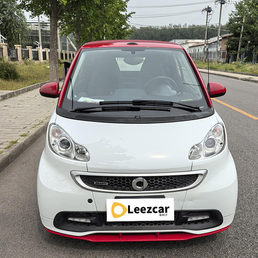 smart fortwo 1.0 MHD 敞篷BoConcept特别版【长租-北京】 商品图1