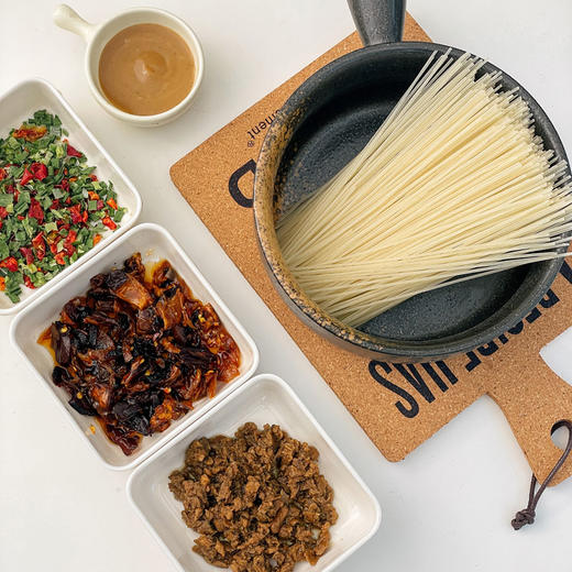 食味的初相云南松茸鸡汤米线 209g/盒 商品图8