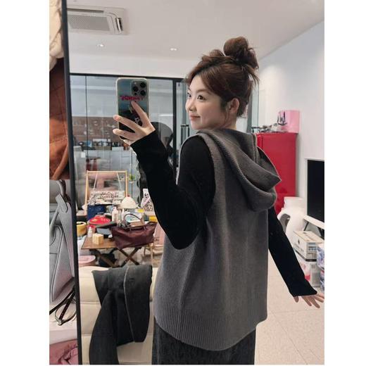 25AW上新【现货折上95折】 蕾蕾同款【叠穿神助攻】时尚双头拉链连帽无袖针织马甲上衣 商品图1