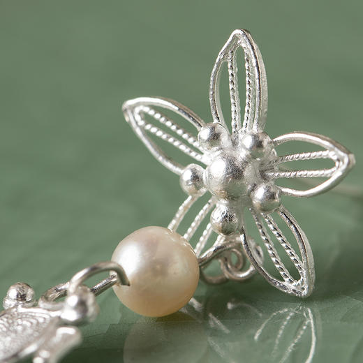 【林栖设计小店】花丝银器耳饰淡水珍珠五瓣梅复古优雅2025秋冬新款配饰女 商品图4