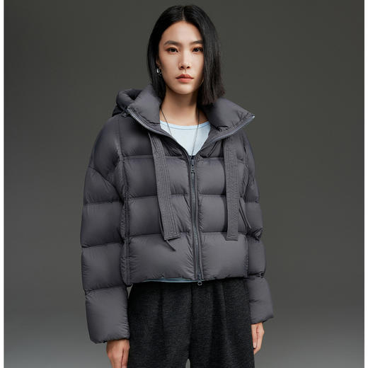 「自」全新升级【铂金会员1029/天猫1389/差价360】(60937)洛诗琳小个子鸭绒羽绒服2025秋冬系带可脱卸连帽保暖短外套 商品图4