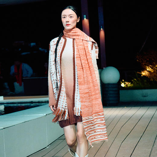 西藏手工捻纱围巾  SJF97P800A 商品图4