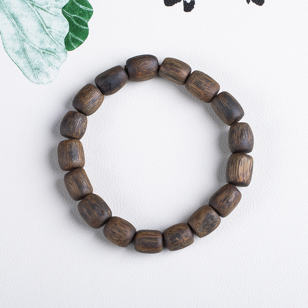 xy0644，【沉水级】随形桶珠沉香素串单圈手串