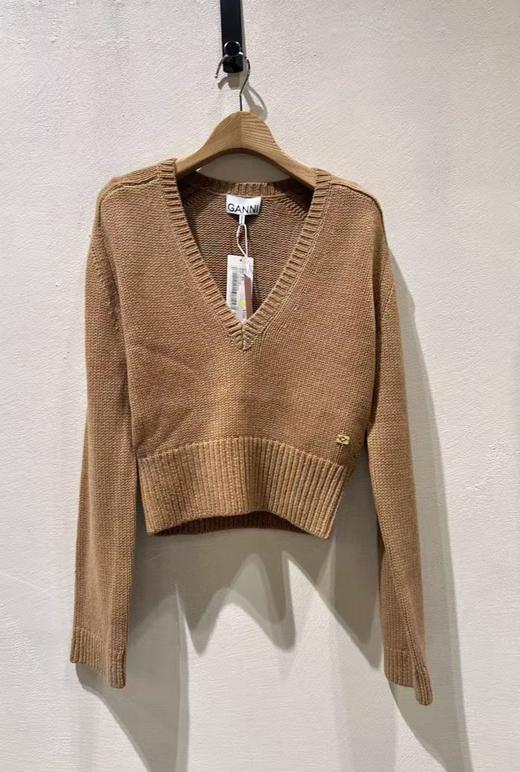 女款V领针织毛衣 商品图0