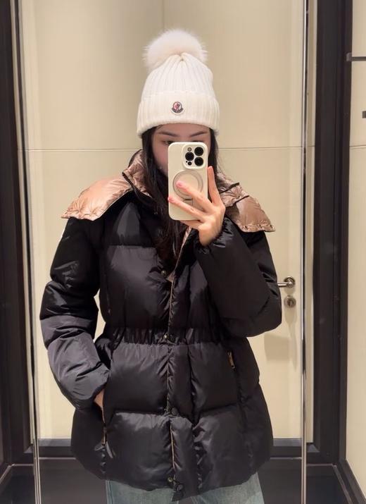 女款长方压纹连帽羽绒服018 商品图3