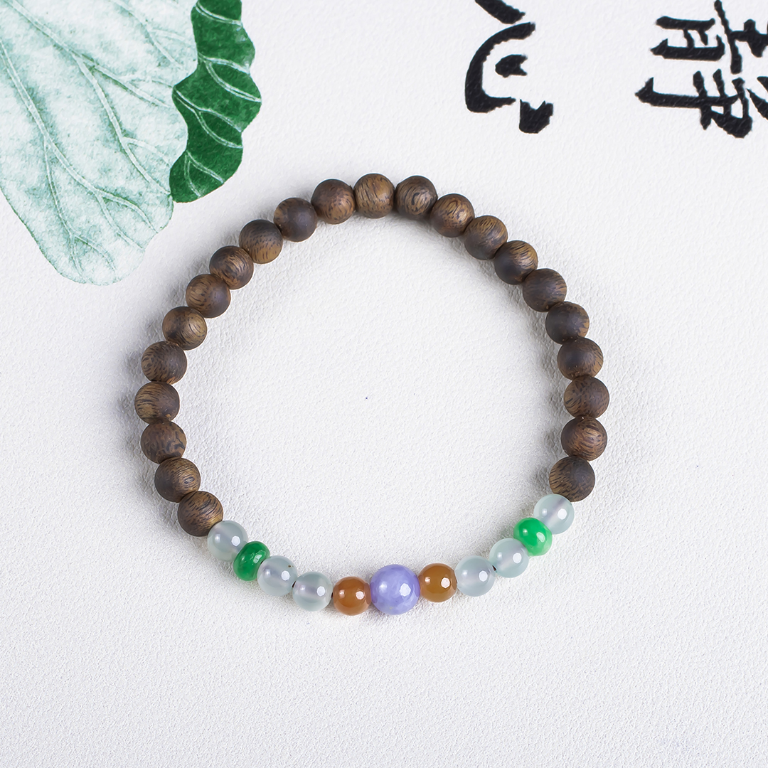 xy0651，沉香+多彩翡翠单圈手串