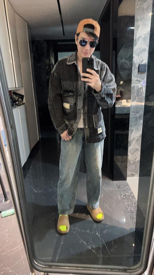 MUS＆IUM DIV 酷帅须边拼接长袖牛仔外套（波哥蕾姐上身48） 商品图4