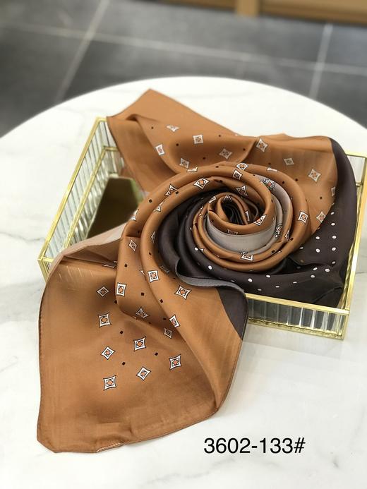 优品堂『花魁方巾』90x90桑蚕丝方巾 商品图1