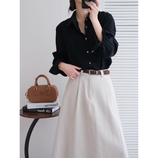 黑与金贵妇优雅黑衬衫，金色镂空兰花扣点缀，莫代尔面料 筋骨感十足 商品图2