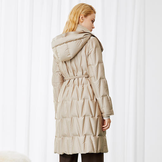 EITIE爱特爱修身显瘦保暖中长款连帽羽绒服冬季新款8011720 商品图4