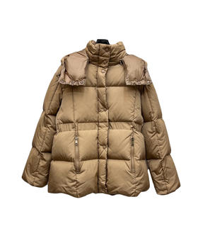 女款长方压纹连帽羽绒服018