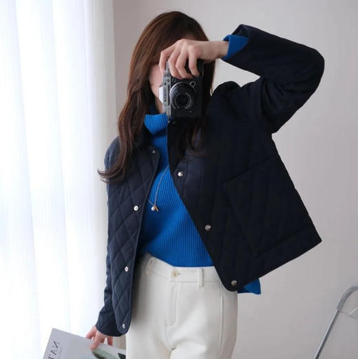 菱形绗缝夹克外套 高阶翻领夹克 重工绗缝工艺 甄选超细高支纤维 高密织法织造 简约袖型立体有骨感 线条流畅有容量G1104 商品图0