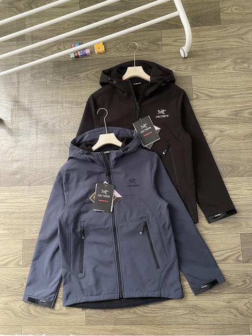 袅家加绒保暖运动休闲男子外套夹克秋冬高端连帽户外上衣 商品图2