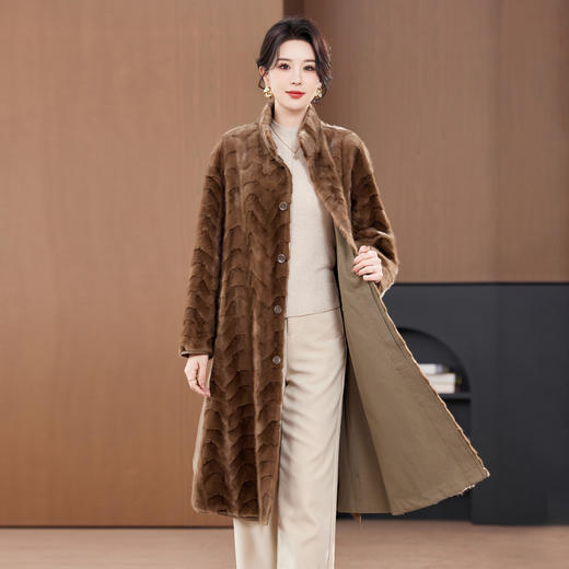 OSL 25813外套长款貂绒两面穿·加厚水貂皮毛一体大衣 商品图0