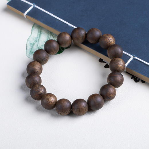 xy0642，13.3mm沉香素串单圈手串 商品图4