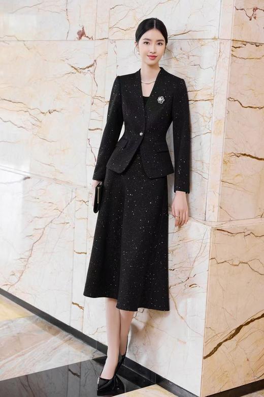SZ6A01_漆黑色_上衣外套_秋冬_V领一粒扣收腰修身亮丝提花西装_高级女装_BERNIEELEN 伯妮斯茵 商品图0