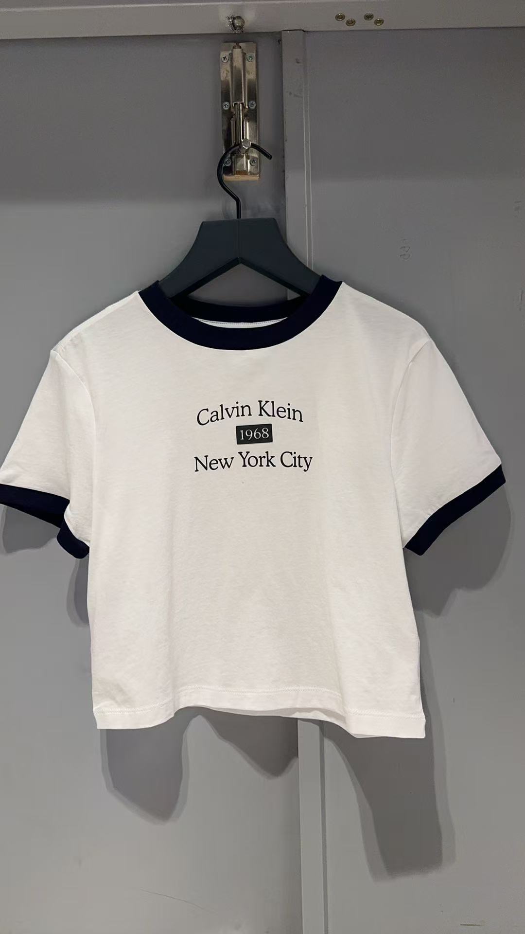 CKJ 女 T恤  47B808G