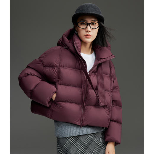 「自」全新升级【铂金会员1029/天猫1389/差价360】(60937)洛诗琳小个子鸭绒羽绒服2025秋冬系带可脱卸连帽保暖短外套 商品图1