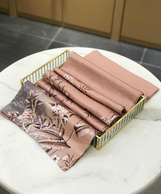 优品堂『渊清玉絜3』重磅桑蚕丝《雪花缎工艺》双层双面披肩围巾两用长巾 商品图3