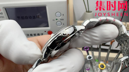 VS欧米茄 第三代碟飞系列 第三代蝶飞 松绿盘 女士腕表 表径34mm
机芯：搭载VS定制Cal.8800一体 商品图3