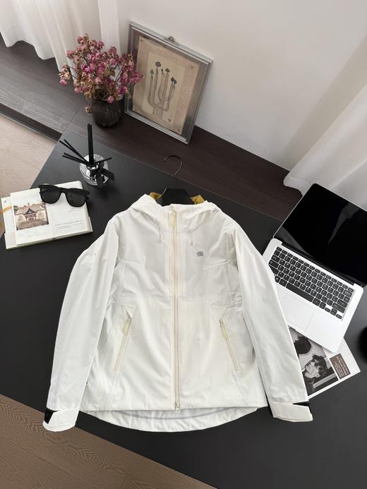 点此购买 可隆秋冬季女士户外运动软壳三合一冲锋衣 bk 333545 商品图12