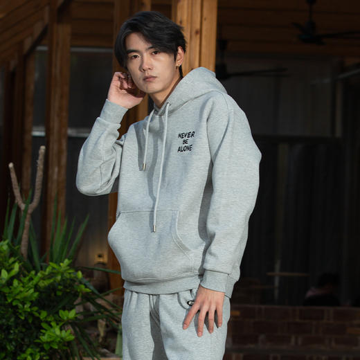 DRONKOO 2025 连帽左胸后幅描线刺绣字母复合绒微阔厚卫衣 商品图2