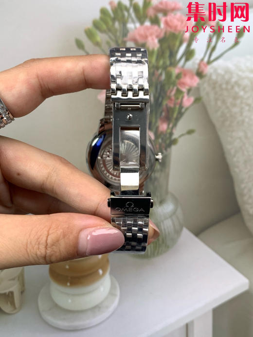 VS欧米茄 第三代碟飞系列 第三代蝶飞 松绿盘 男士腕表
机芯：搭载VS定制Cal.8800一体 商品图6