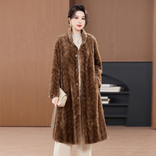 OSL 25813外套长款貂绒两面穿·加厚水貂皮毛一体大衣 商品图1