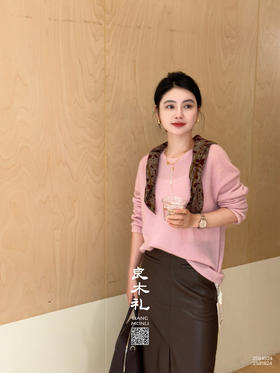 休闲——山羊绒圆领套衫