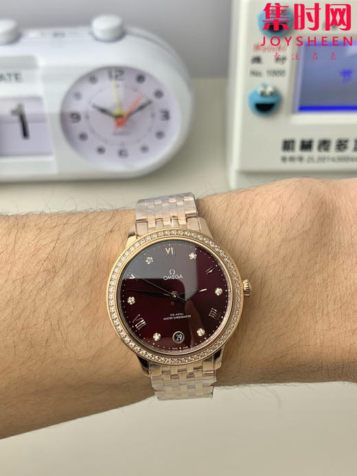 VS欧米茄 第三代碟飞系列 第三代蝶飞 全玫金红钻 女士腕表 表径34mm
机芯：搭载VS定制Cal.8800一体 商品图5