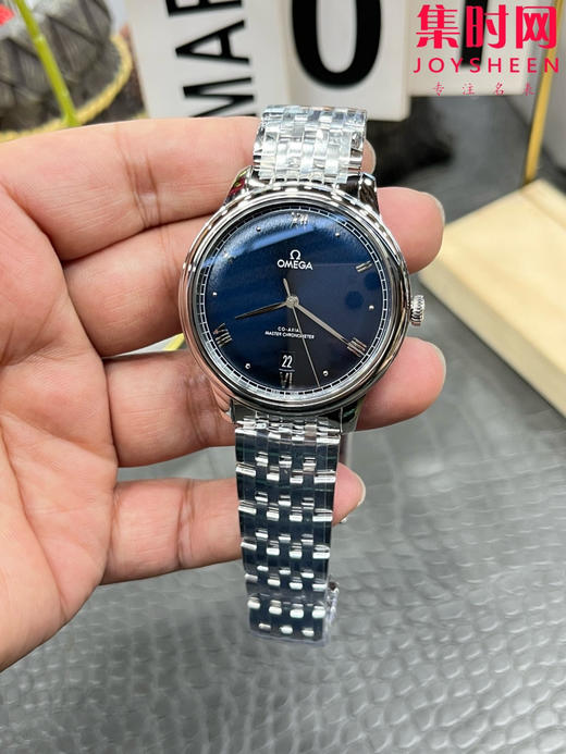 VS欧米茄 第三代碟飞系列 第三代蝶飞 深蓝盘 男士腕表
机芯：搭载VS定制Cal.8800一体 商品图1