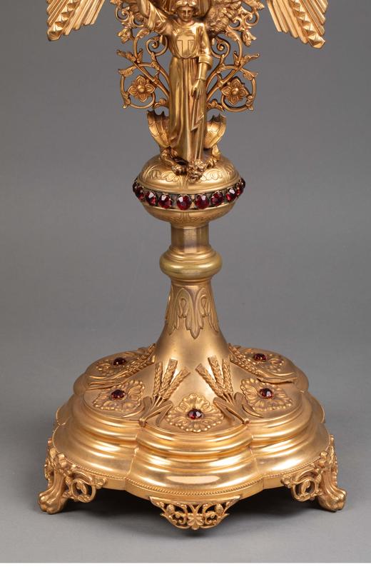 独角鹿西洋古董 19世纪法国出品新哥特风格圣米迦勒屠龙主题铜鎏金精雕镶嵌红宝石珐琅彩绘摆件 商品图5