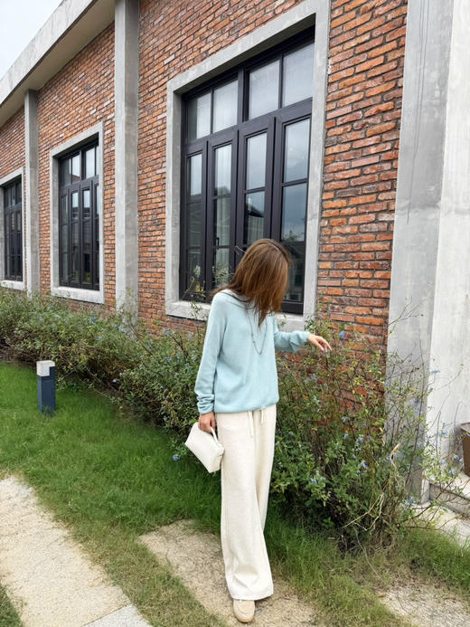 2510411   康赛妮 baby羊绒  气质老钱风 “云般”针织衫 商品图7