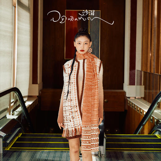 西藏手工捻纱围巾  SJF97P800A 商品图0