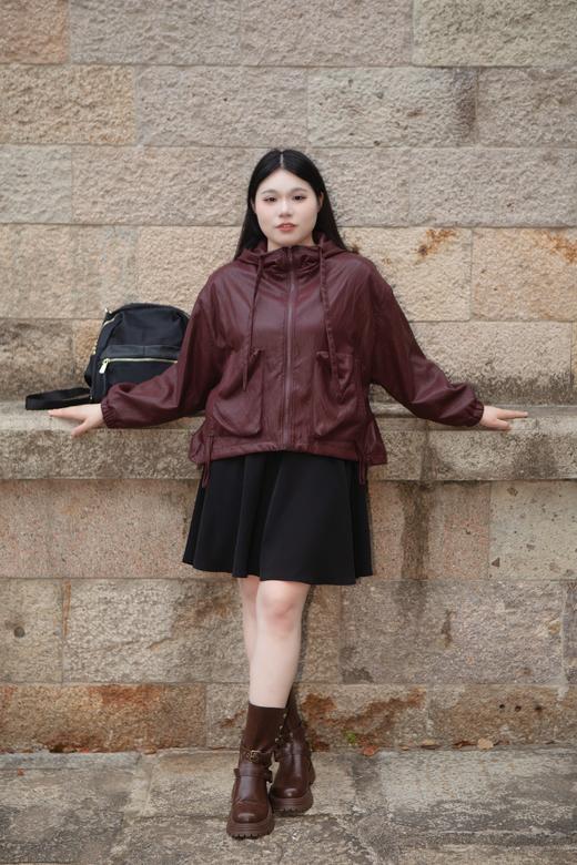 一周发货【秋冬款皮衣】衣长62，红棕色加绒款，90白鸭绒填充，绒子含量82.1%；L-XL 填充68克；2XL-3XL填充83克；4XL-5XL填充88克。黑色不加绒款，宽松短款皮夹克皮衣外套，环保皮 商品图3