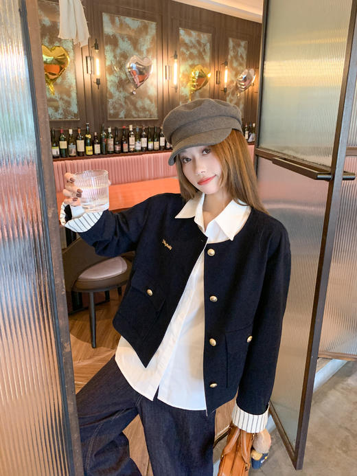 【269元任选2件】现货！成本巨贵，拍下包赚！！藏蓝色拼接短外套 商品图5