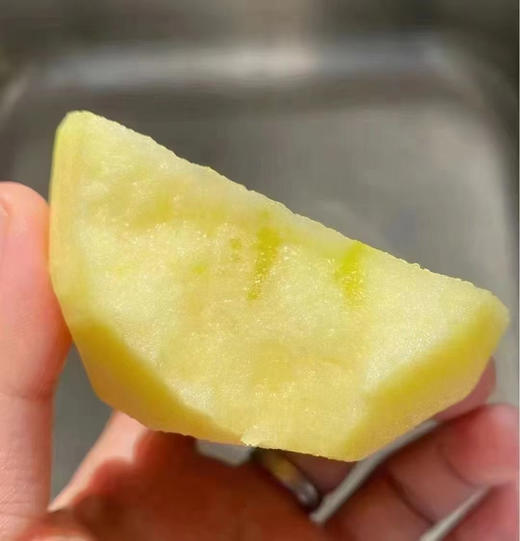 新疆阿克苏冰糖心苹果 （10斤礼盒装） 商品图1