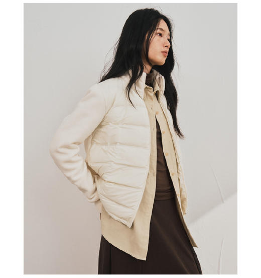 【多妈团购 小轻绒外套9780】匈牙利白鸭绒填充，绒子含量90%，吸湿透气，轻盈保暖，前片羽绒，袖子后背摇粒绒，上身不臃肿-连横 商品图8