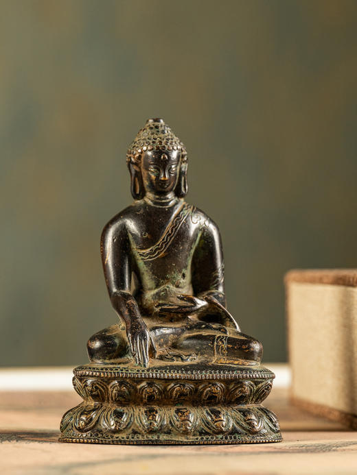 清	铜释迦摩尼佛像 商品图0