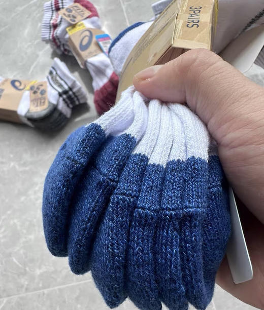 全新正品日版亚瑟士Asics全棉秋冬毛巾底中筒袜原包装带吊牌，一卡三双，均码40-44
25年新款 吊牌价1089日元
折算下来3双日本专柜卖60块左右
三个色，特价59两卡六双 商品图5